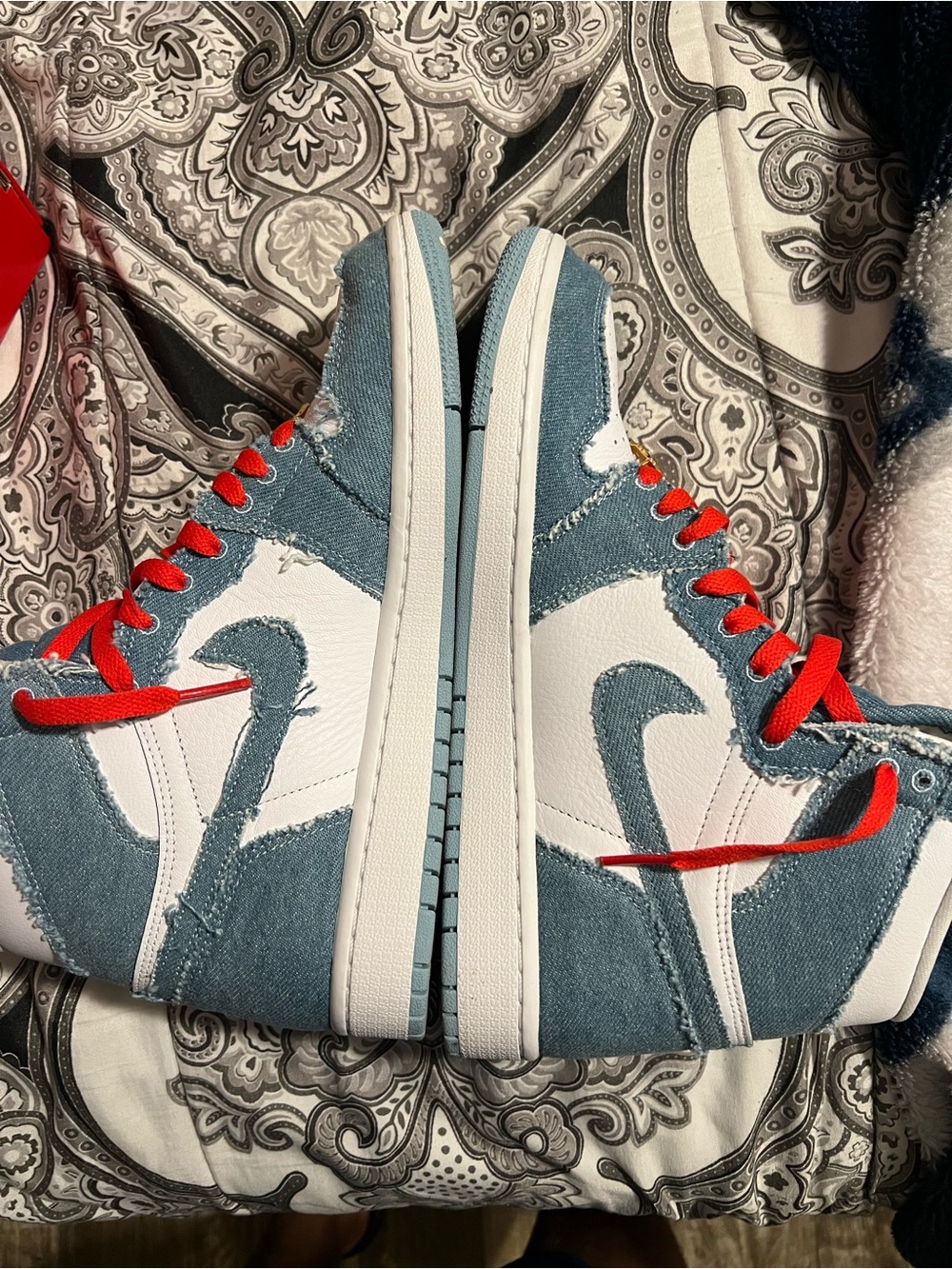 Nike Air Jordan 1 Mid Denim Blue White with Red Laces only worn twice no lid box - Picture 6 of 8
